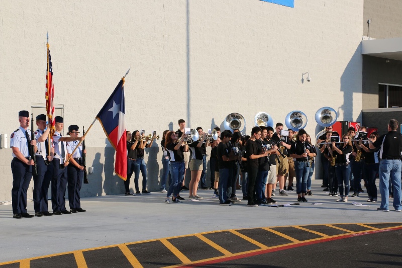 WalMart Opens In New Caney